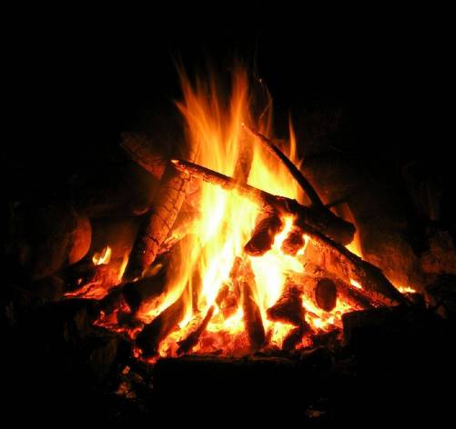 A-campfire-closeup-200512
